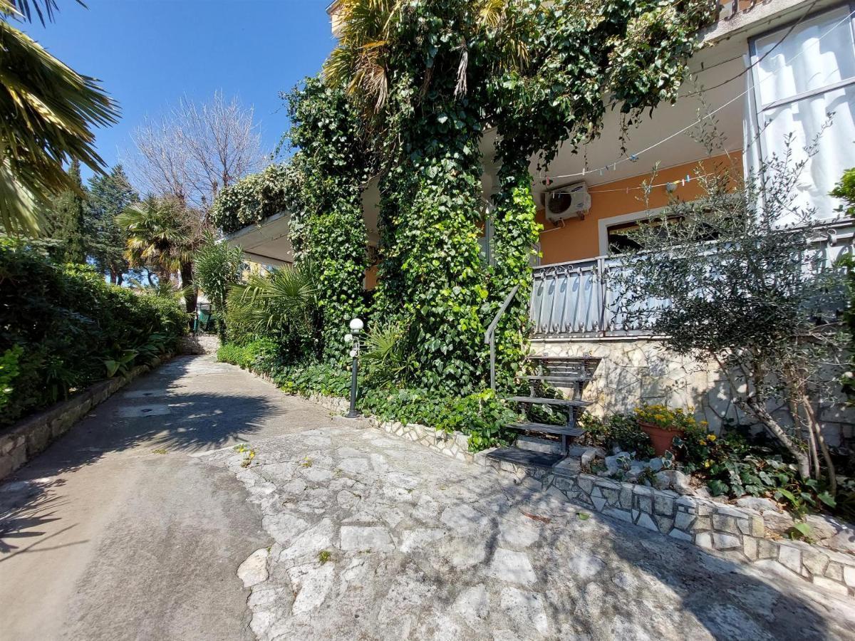 Apartments Faran Crikvenica Buitenkant foto