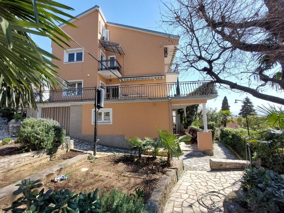 Apartments Faran Crikvenica Buitenkant foto