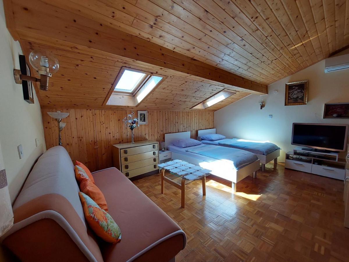 Apartments Faran Crikvenica Buitenkant foto